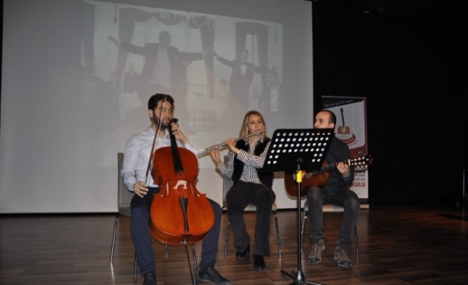 Safranbolu’da öğretmenler meslektaşlarına konser verdi