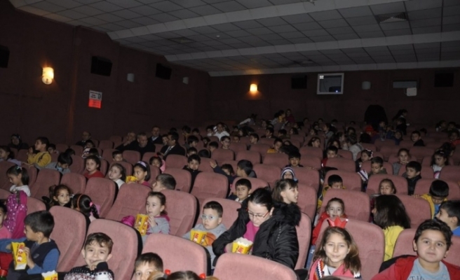 Safranbolu’da çocuklar sinemayla buluştu