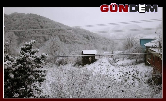 Zonguldak'ın yüksek kesimlerinde kar yağışı...