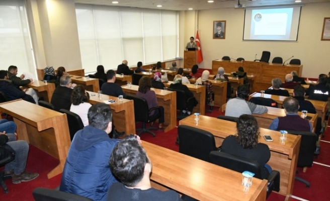 Belediye personeline “Kamuda Etik İlkeler” semineri verildi