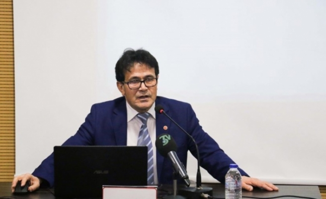 Prof. Dr. Çakan: "Doğu Türkistan, Türk ve İslam dünyasının kanayan yarasıdır"