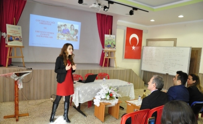 Safranbolu’da "Çocukluk Çağı Obezitesi ve Ebeveyn Davranışları" semineri