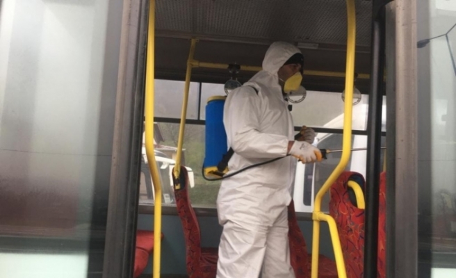 Kaynaşlı’da otobüsler dezenfekte edildi