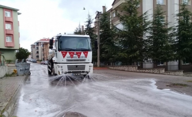 Safranbolu’da sokaklar yıkanıyor