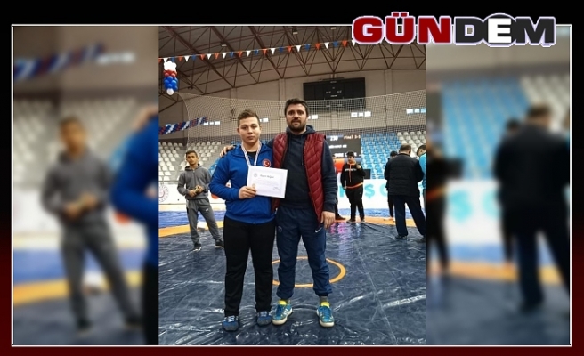 Zonguldaklı güreşçi Türkiye şampiyonu oldu...
