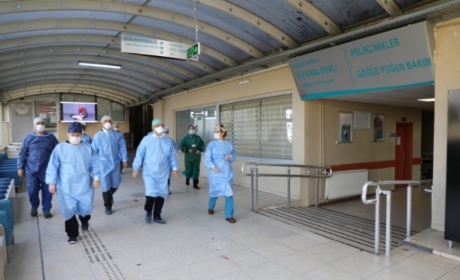 Vali Güner, Bartın Pandemi Hastanesinde incelemelerde bulundu