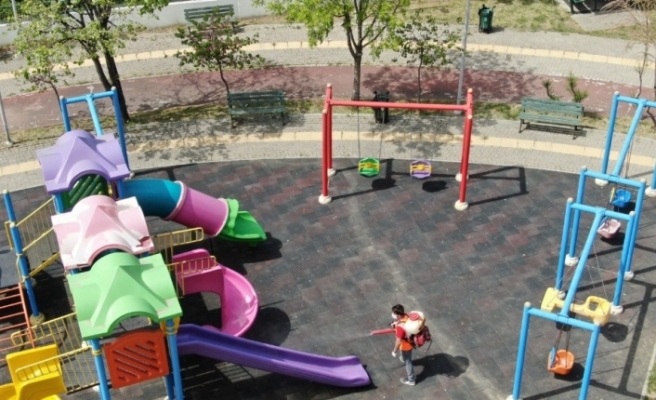 Minikler ve gençler için oyun alanları ve parklar hazırlandı
