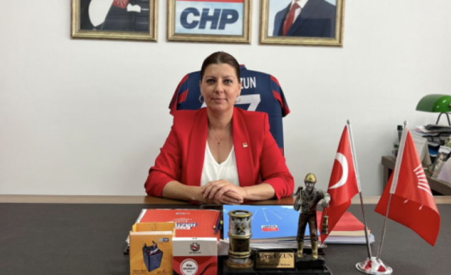 Ebru Uzun, 1 Mayıs'ı Kutladı