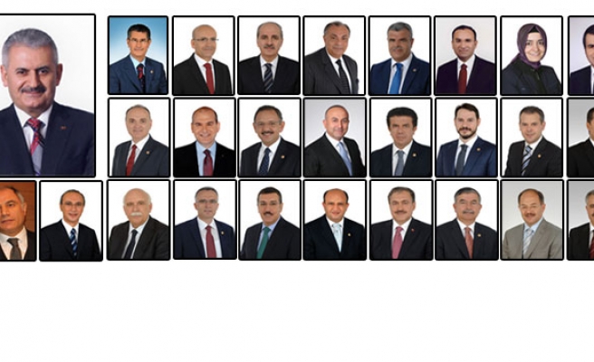 65. Türkiye Cumhuriyeti Hükümeti onaylandı.İşte yeni kabine