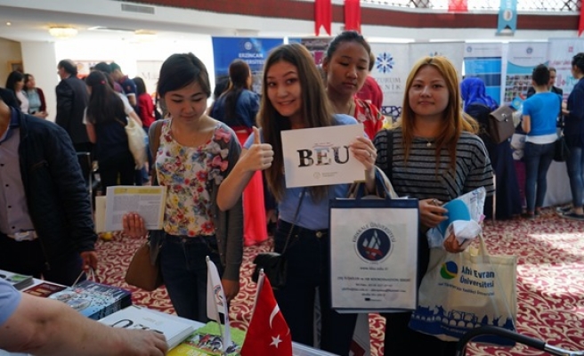 Bülent Ecevit Üniversitesi Kırgızistanda tanıtım fuarına katıldı