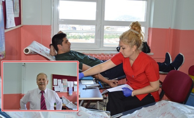 Gülüç İbrahim İzmirli Anadolu Lisesinde kan bağışı kampanyası düzenlendi