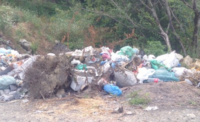 CHP'liler çöp sorununu yerinde incelediler