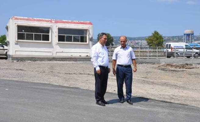 Başkan Uysal, asfalt çalışmalarını inceledi