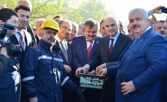 Bakan Özlü, Filyos Belediyesinin hizmet binası temel atma törenine katıldı
