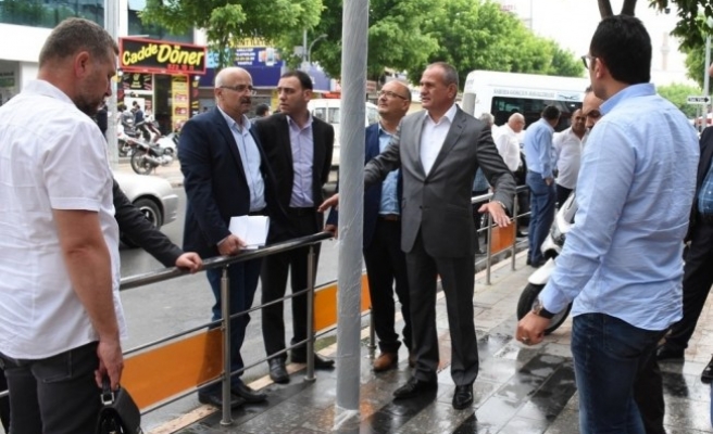 Başkan Mehmet Keleş İstanbul caddesinde inceleme yaptı