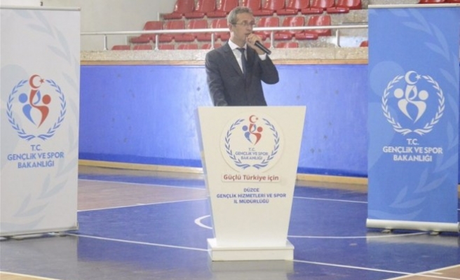 Yaz Spor Okulları; 19 branşta spor kursu açtıklarını belirti.