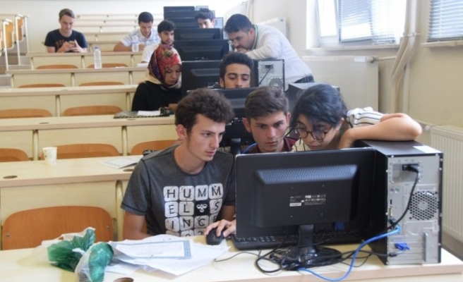 Düzce Üniversitesi Yine İlk Sırada Yerini Aldı