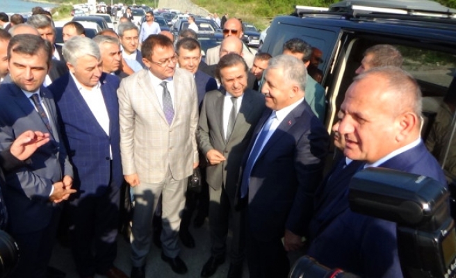 Başkan Çakır, Asfalt ekipleri Akçakoca'ya gelecek