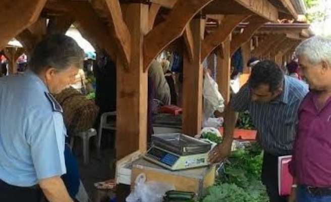 Safranbolu'da zabıta ekiplerince gıda denetimi