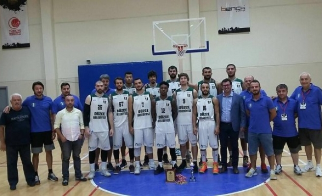 Düzce Belediyespor Galenos Cup' ta ikinci oldu