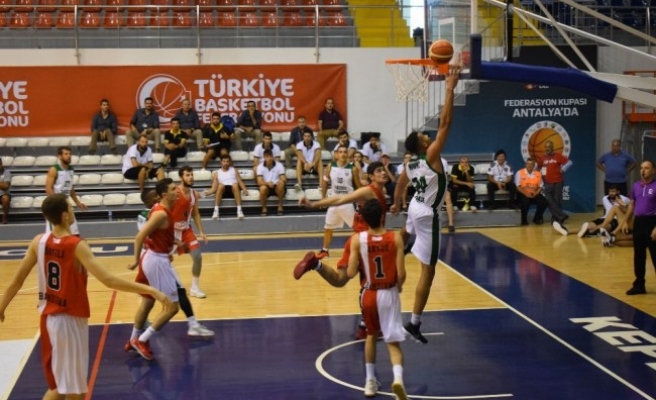 Düzce Belediyespor Bandırma Kırmızı'yı 67-63 yendi