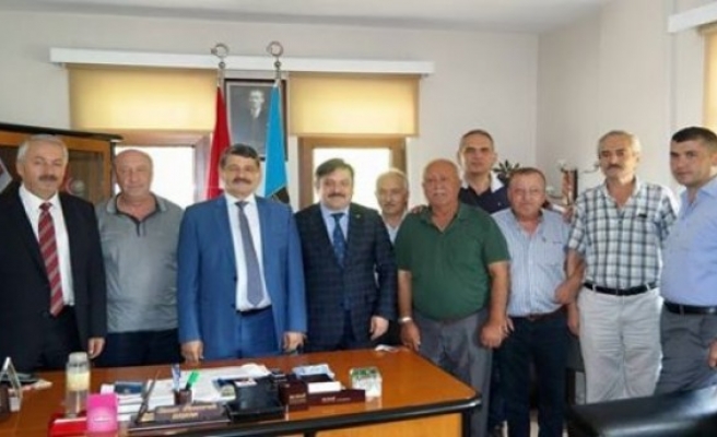 Başkan Amasralı'dan Belediye Başkanı Akın'a ziyaret