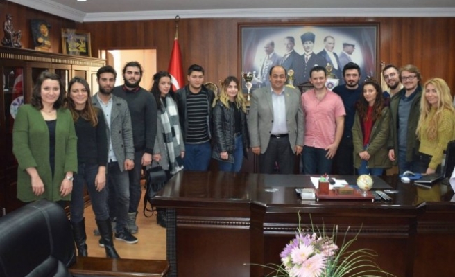 Öğrencilerden Demirtaş'a teşekkür ziyareti