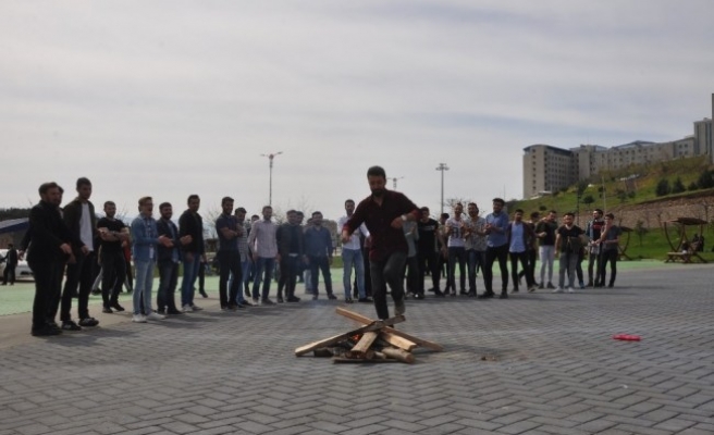 Düzce Üniversitesi'nde Nevruz neşeyle karşılandı