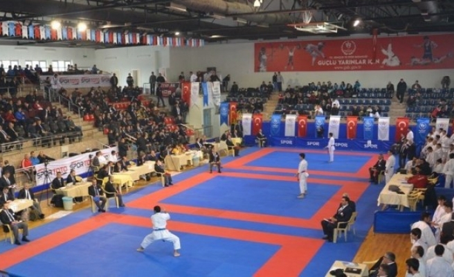 Karate grup müsabakaları Düzce'de başlıyor