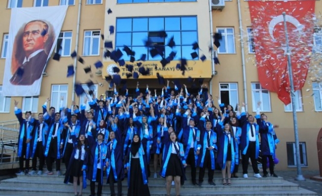 Çaycuma TSO Fen Lisesi, 2018 mezunları diplomalarını aldı
