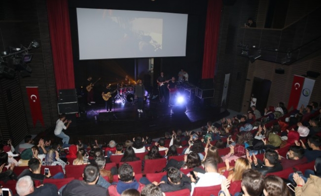Düzce Üniversitesi'nde Karadeniz konseri