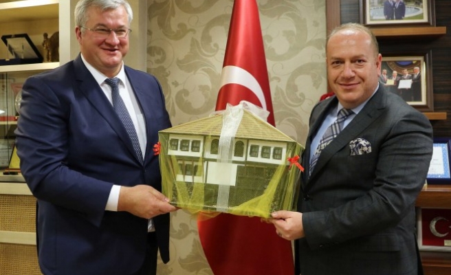 "Türkiye-Ukrayna Diplomatik İlişkilerinde 25. Yıl" Sempozyumu