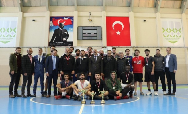 KBÜ'de sokak basketbolu turnuvası yapıldı