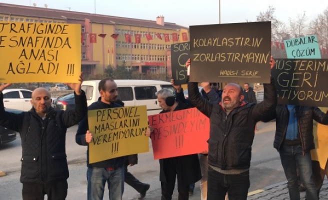 Karabük'te esnafların yol protestosu