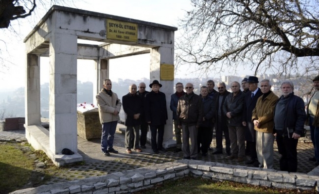 Devlet Sanatçısı Ataman mezarı başında anıldı...
