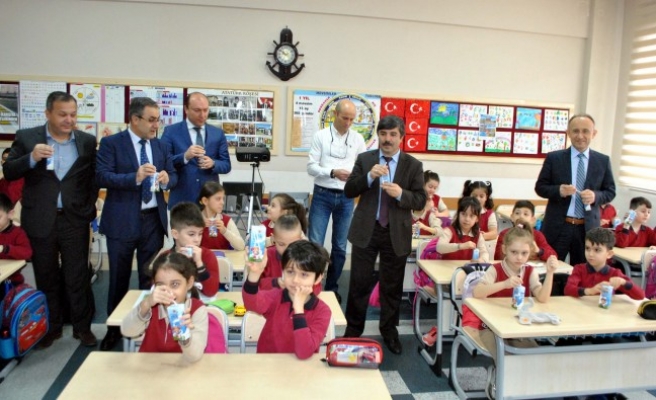 Zonguldak'ta "Okul Sütü Projesi...