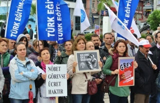 Türk Eğitim-senden Ereğlide iş bırakma eylemi