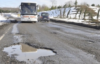 Zonguldak Ereğli yolu kazaya davetiye çıkarıyor