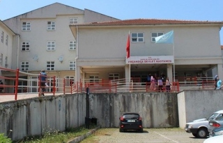 Akçakoca Devlet Hastanesinde 11 kişi zehirlendi