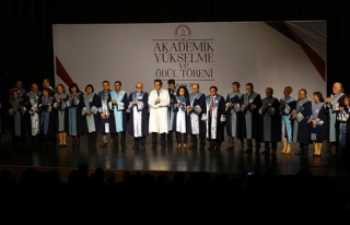 Akademik yükselme ve ödül törenleri gerçekleştirildi