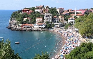 Zonguldak'ta plajlar tıklım tıklım!..