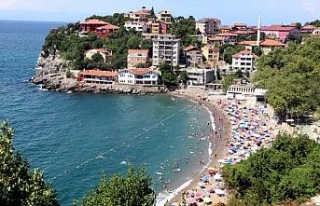 Zonguldak plajları rengarenk!