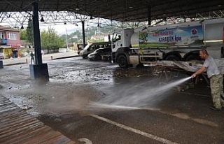 Karabük Belediyesi çevre temizliğine devam ediyor