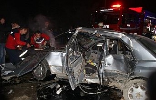 Üç aracın karıştığı kazada 1 kişi öldü,...