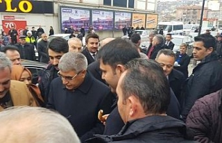 Bakan Kurum, CHP seçim bürosunu ziyaret etti