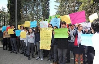 TED öğrencileri iklim değişikliğine karşı grev...