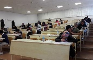 Uluslararası öğrenciler Düzce Üniversitesi öğrencisi...
