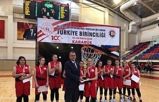 Basketbolda Türkiye üçüncüsü oldular