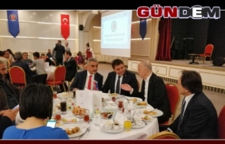 TÜRK-İŞ kağıt atık toplayıcılarına iftar...