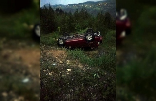 Karabük’te otomobil takla attı: 2 yaralı